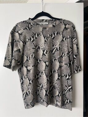 Anine Bing Black & Cream Snake-Print Tee